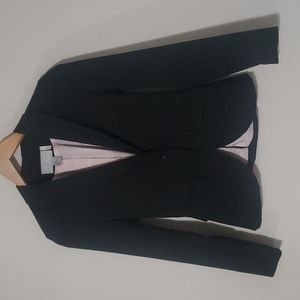 H&M women's blazer.  Great fit.